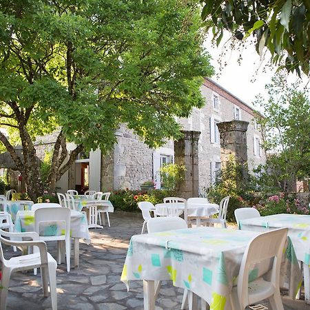 Hotel Restaurant Le Sully Saint-Saud-Lacoussière Εξωτερικό φωτογραφία