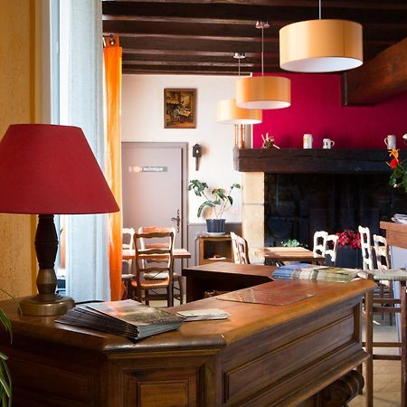 Hotel Restaurant Le Sully Saint-Saud-Lacoussière Εξωτερικό φωτογραφία
