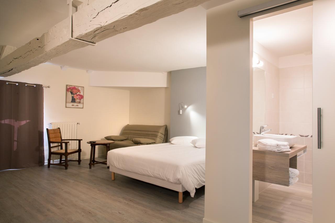 Hotel Restaurant Le Sully Saint-Saud-Lacoussière Εξωτερικό φωτογραφία