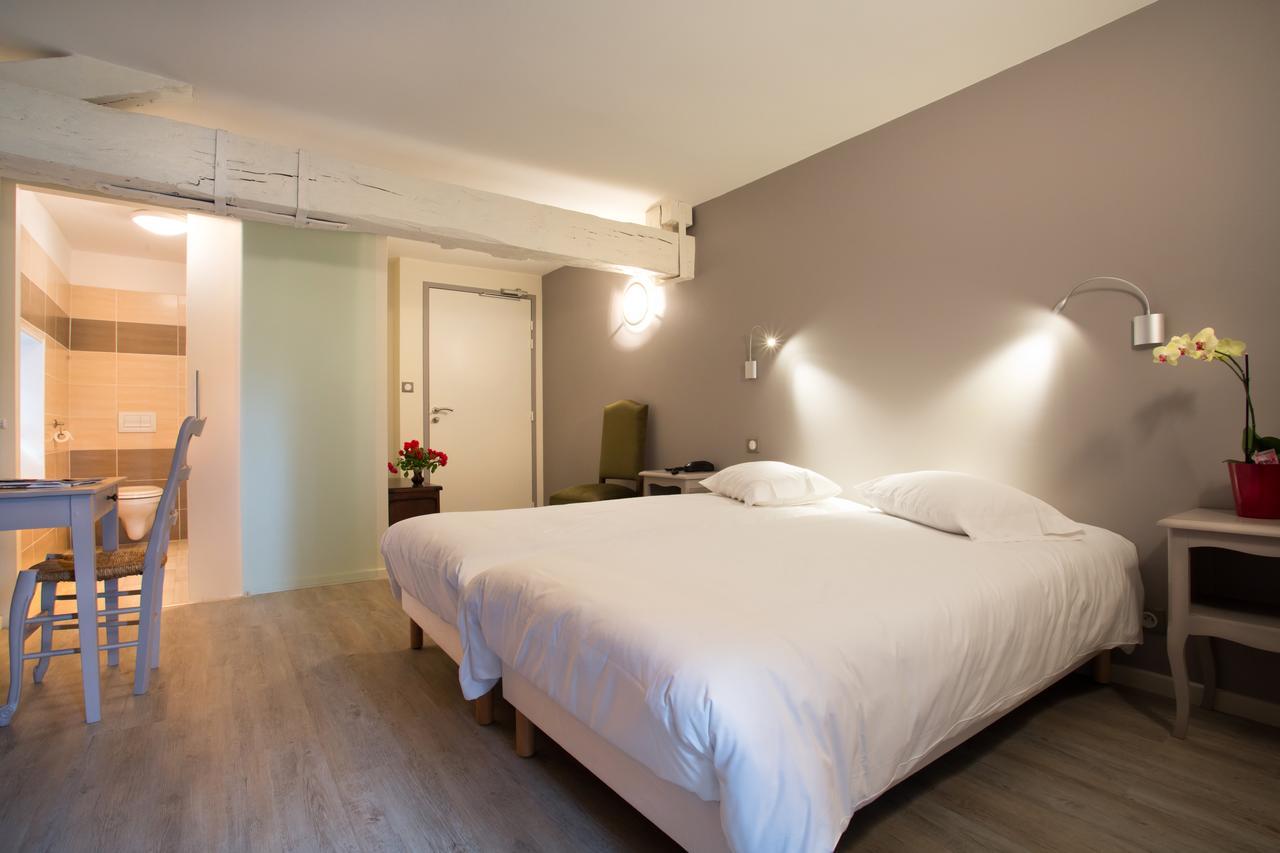 Hotel Restaurant Le Sully Saint-Saud-Lacoussière Εξωτερικό φωτογραφία